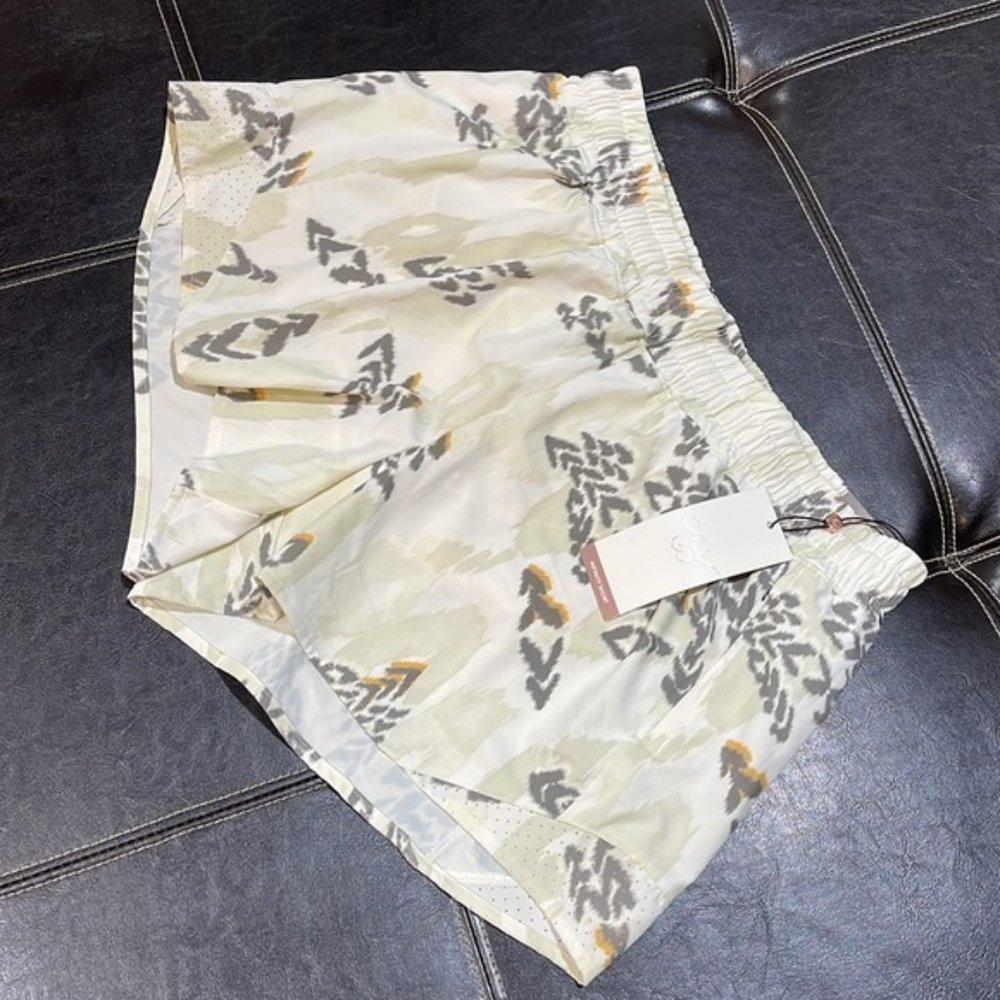 CALIA Women's Mid Rise Infinity Run Short - Picture 6 of 14
